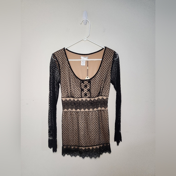 Sophie Max | Tops | Nwt Sophie Max Black Nude Lace Top | Poshmark
